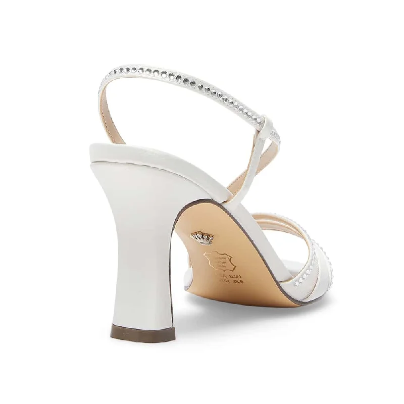 Abbi Heel in Ivory Luster