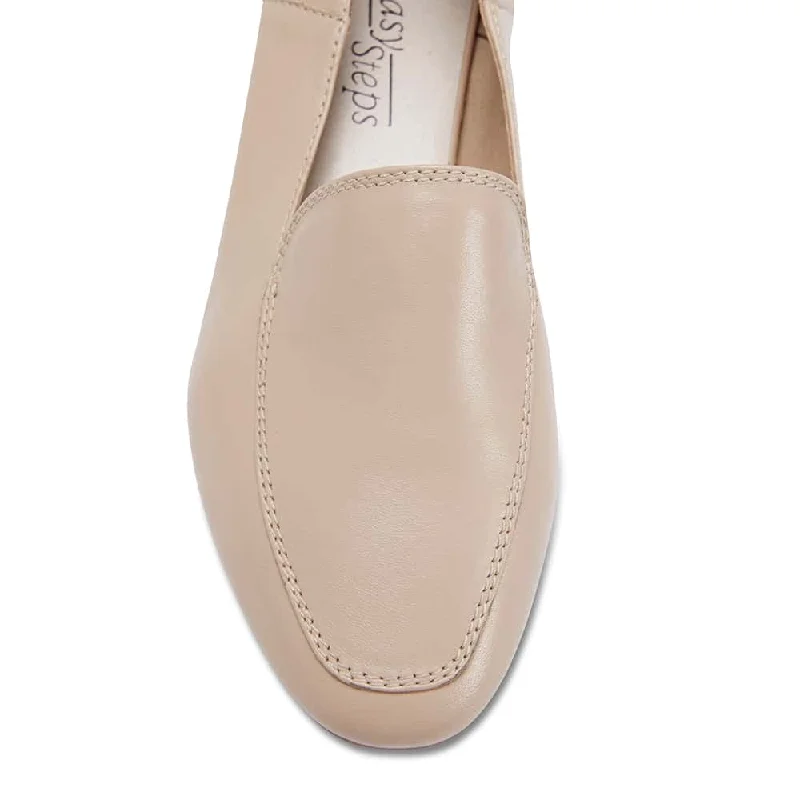 Braxton Loafer in Nude Leather