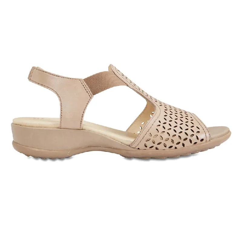 Champion Sandal in Neutral Leather