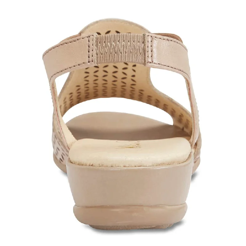 Champion Sandal in Neutral Leather