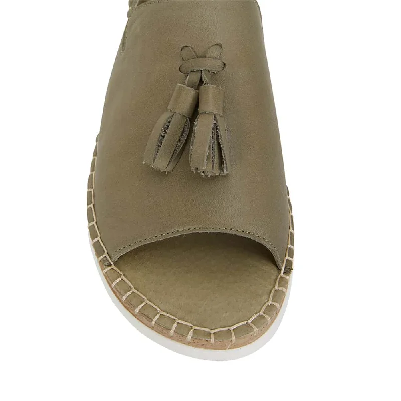 Elsa Sandal in Khaki Leather