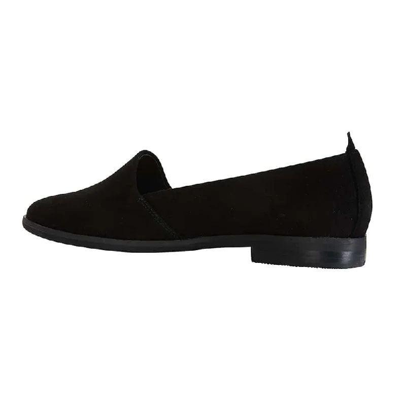 Kelly Flat in Black Suede