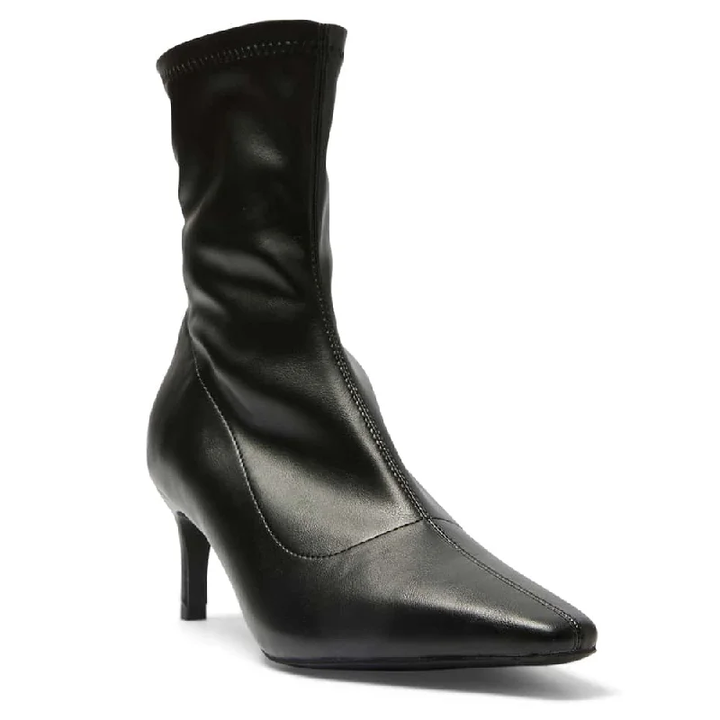 Sharpe Boot in Black