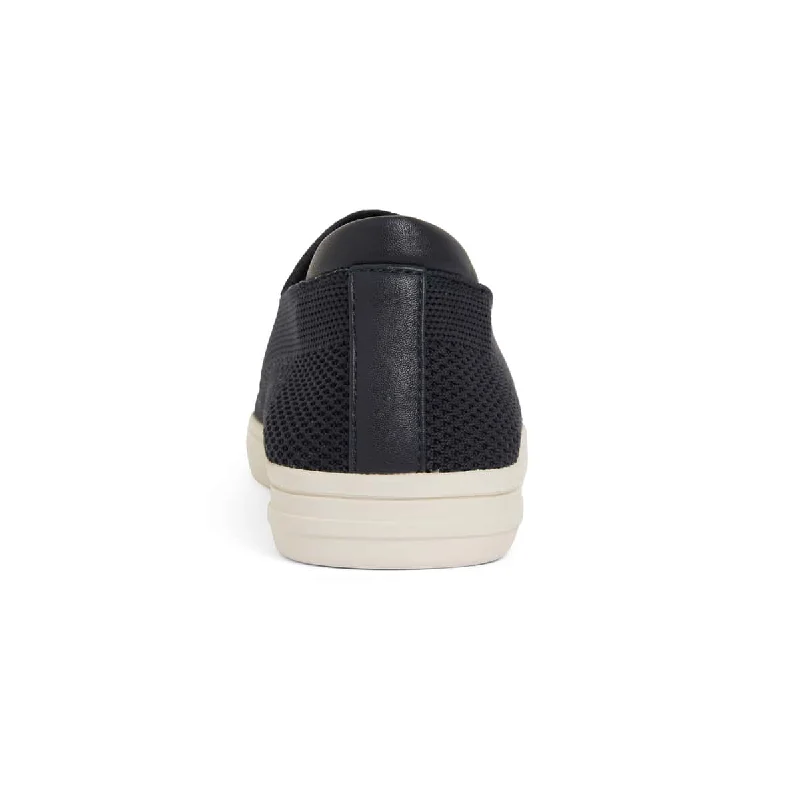 Veneto Sneaker in Navy Fabric