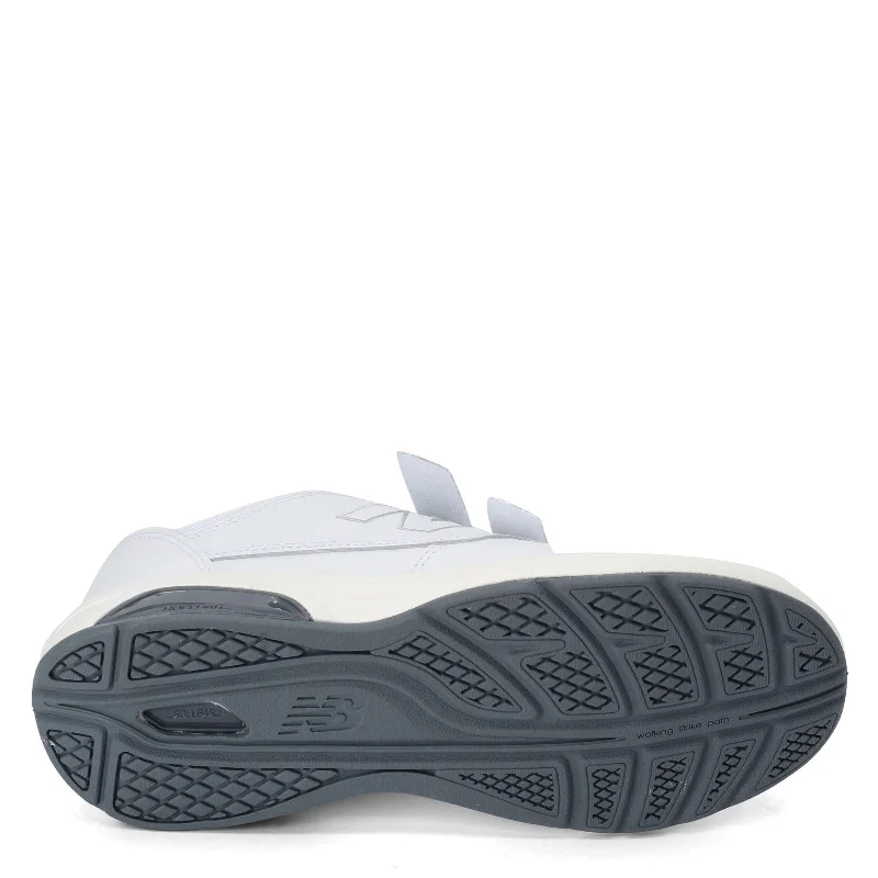 Men's New Balance, 813 Strap Walking Shoe