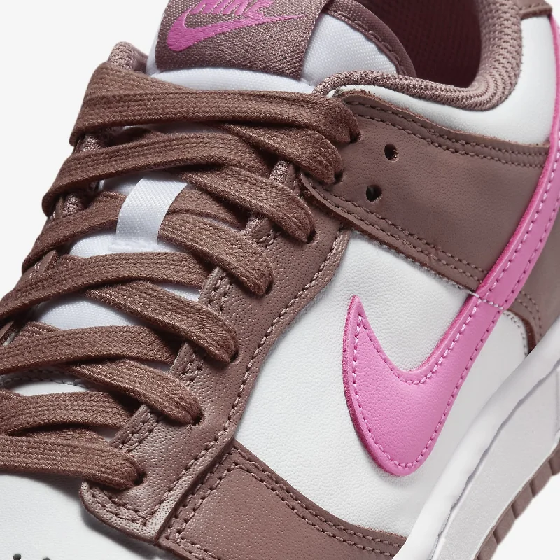 Nike | WMN'S DUNK LOW  { SMOKEY MAUVE/PLAYFUL PINK-WHITE