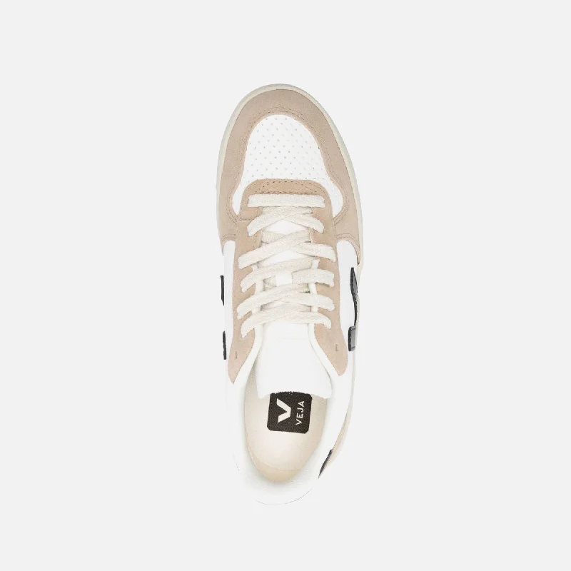 Veja V-10 - Extra White / Black / Sahara