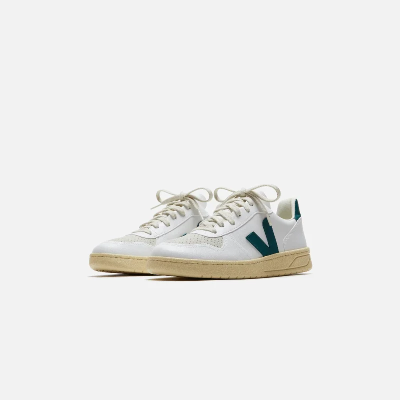 Veja V-10 C.W.L. - White Brittany